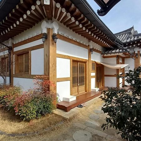 Adam Guesthouse Gyeongju Exteriör bild