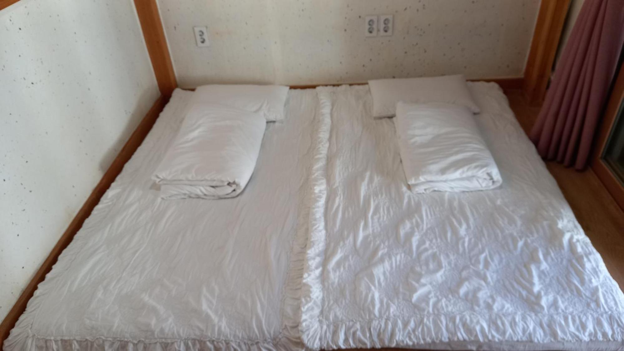 Adam Guesthouse Gyeongju Exteriör bild
