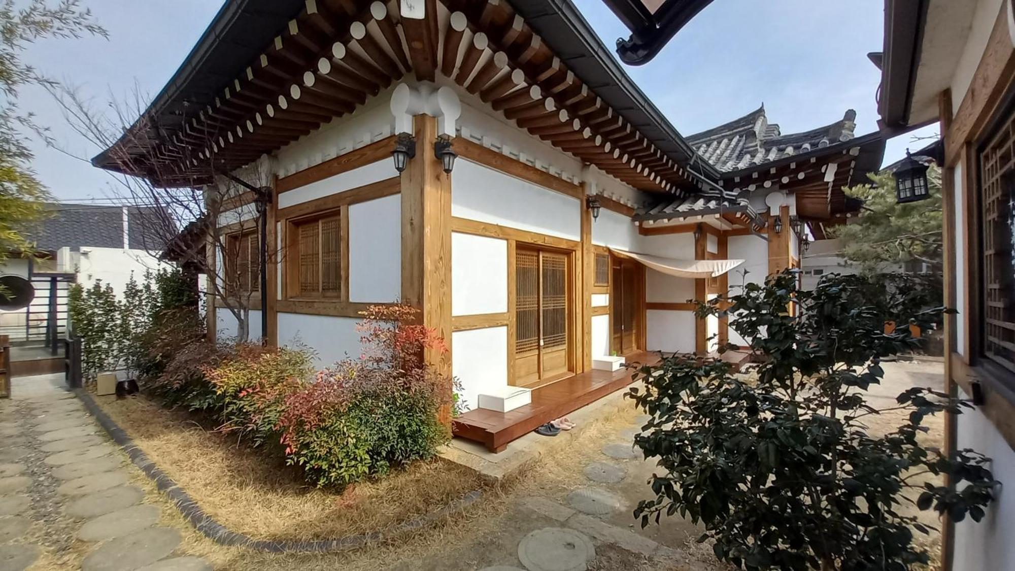 Adam Guesthouse Gyeongju Exteriör bild