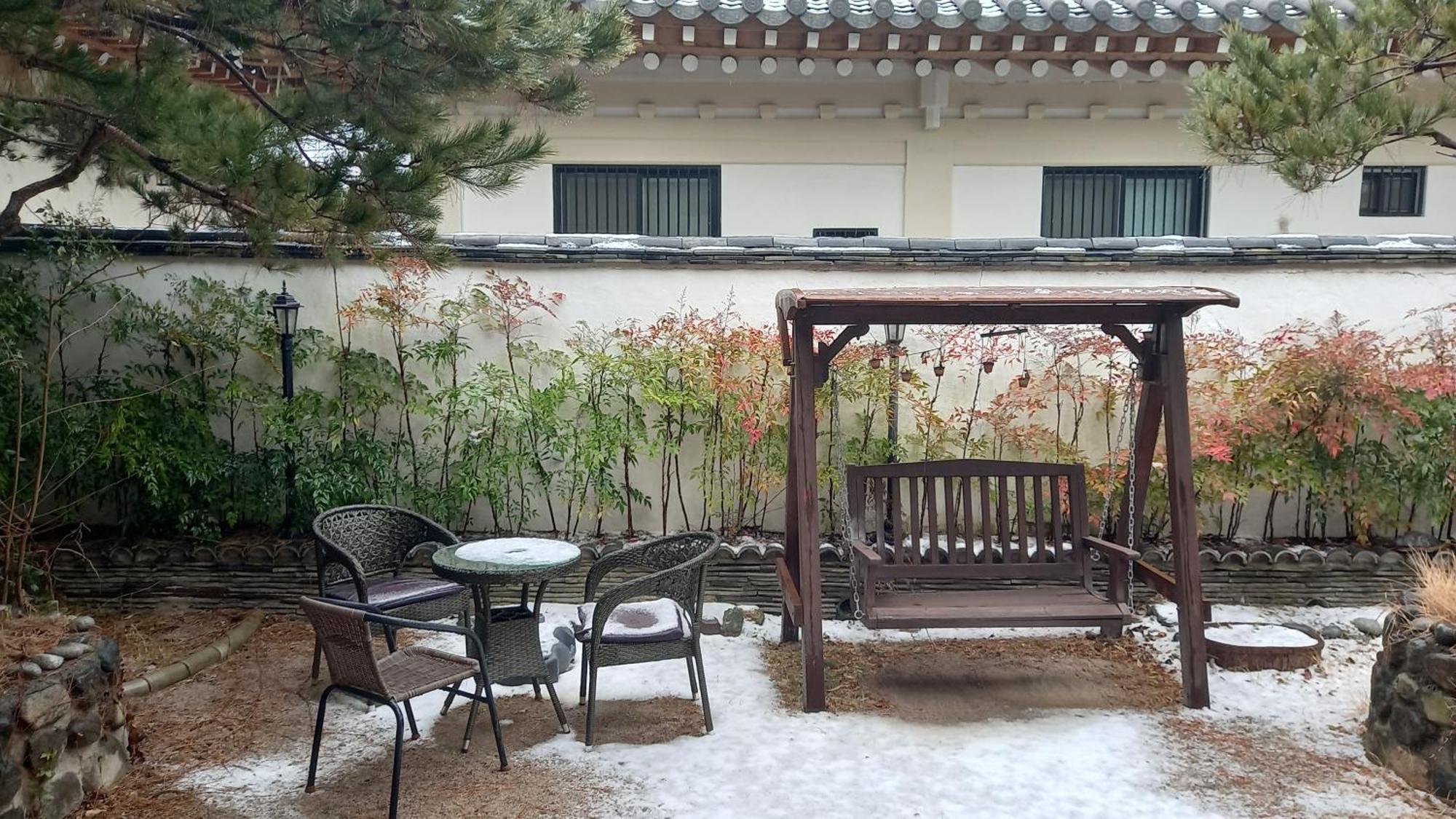 Adam Guesthouse Gyeongju Exteriör bild